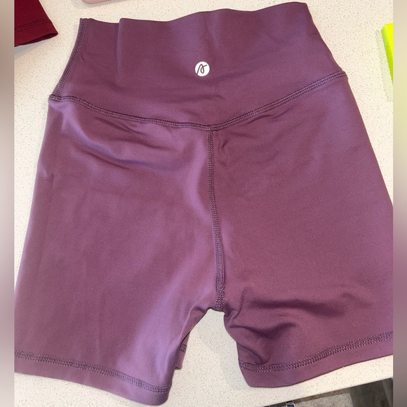 Aybl Core Shorts - Picture 3 of 4